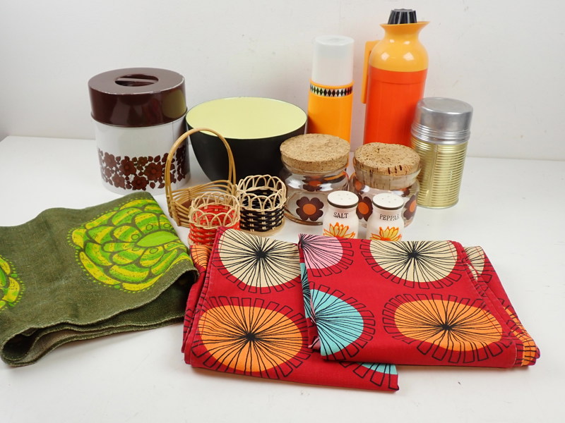 BURKAR, TERMOSAR, TEXTILIER m m