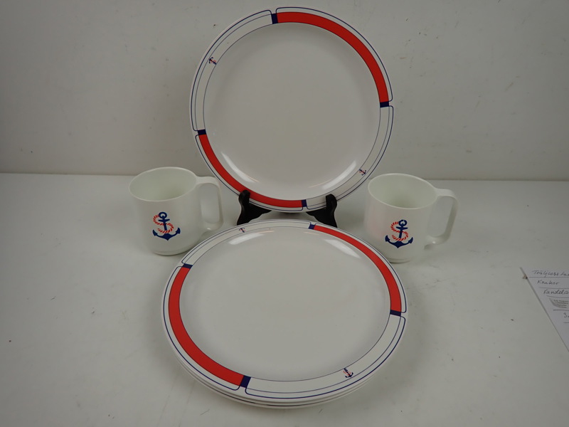 4 st TALLRIKAR + 2 st MUGGAR "Melamin" Gustavsberg