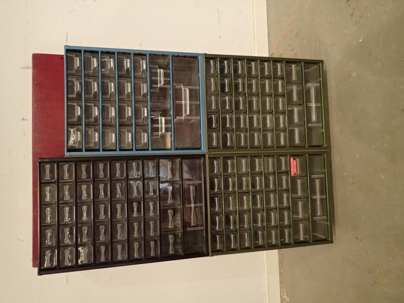 Sortimentskåp ihopmonterade