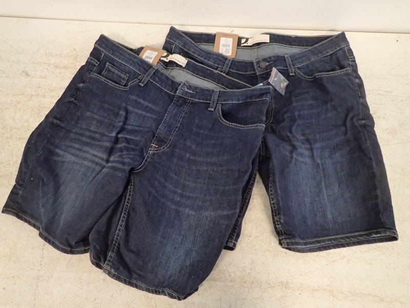 2par obegagnade jeanskortbyxor  st.XXL