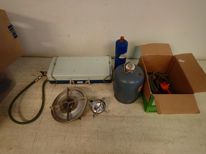 Gasolkök o flaskor m.m