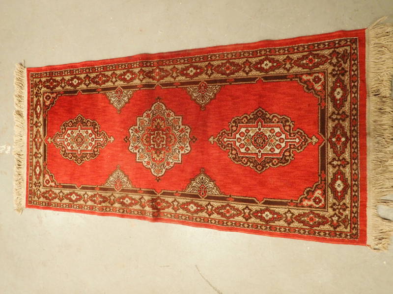 Maskinknuten matta  180x80cm