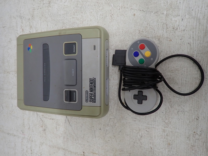 SUPER NINTENDO