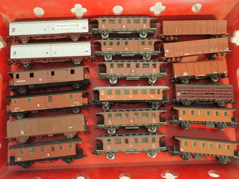 Modelltåg : 18st vagnar