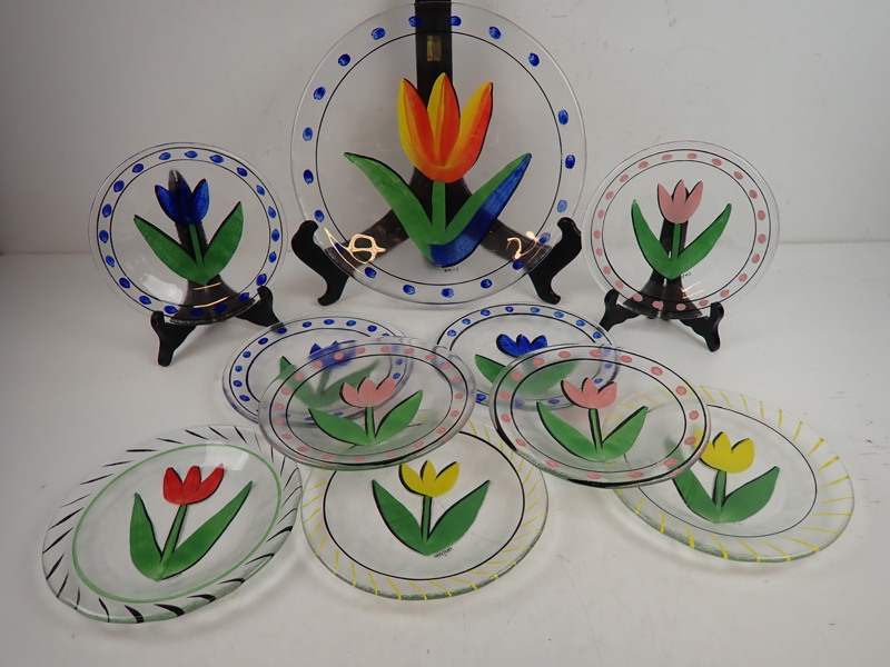 FAT + 9 st ASSIETTER Ulrica Hydman Vallien, Kosta Boda