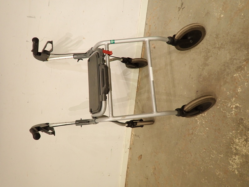 ROLLATOR Dolmit