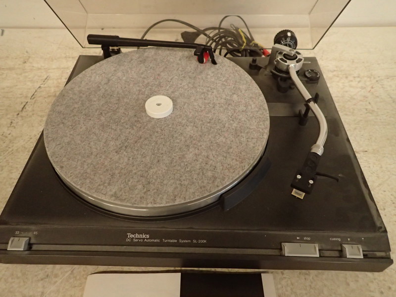 Skivspelare "Technics SL-200K