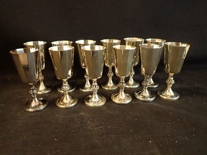 12st snapsglas i silver  830   Löfman Uppsala