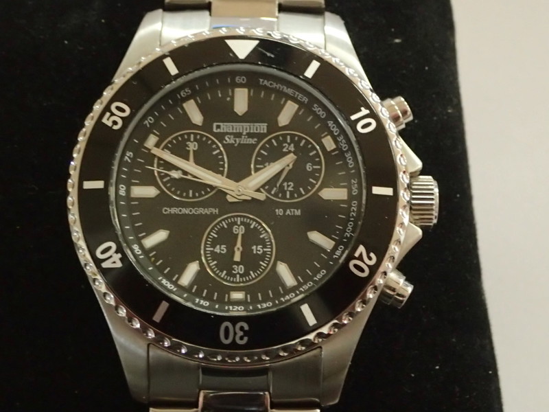 Armbandsur Champion  i låda        D:44mm