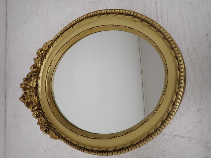 Oval SPEGEL