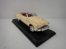 MODELLBIL i plåt "Buick 1949"