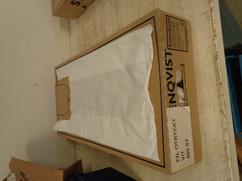 Plastkassar  23L  500st