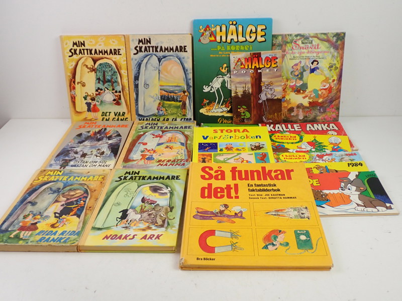 BARNBÖCKER + TIDNINGAR