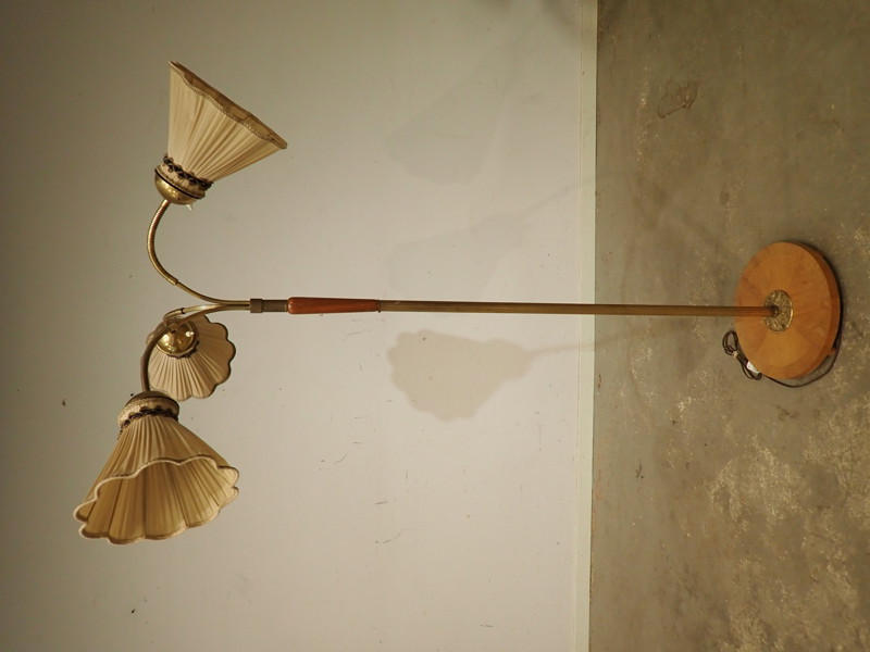 GOLVLAMPA med 3 st ljuspunkter