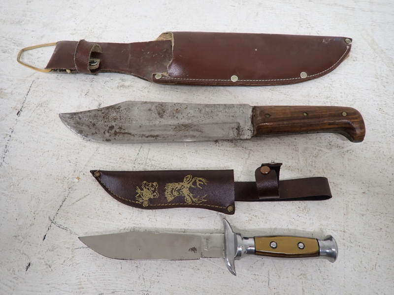 2 st KNIVAR