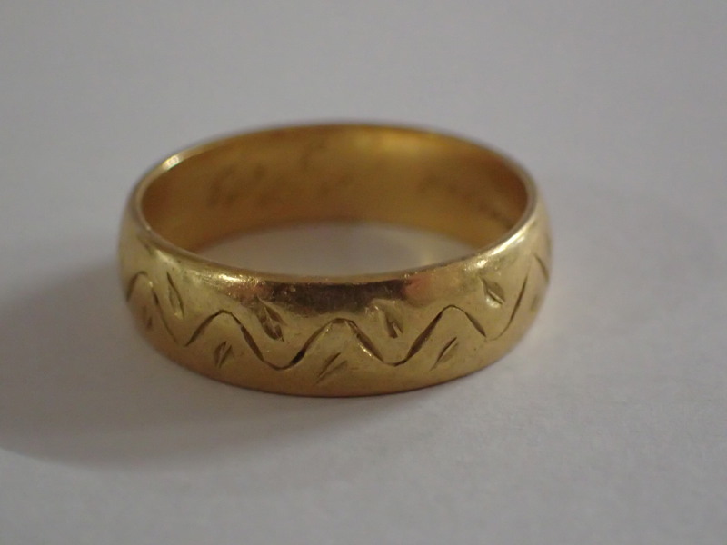Ring 23k vikt:7,2gr