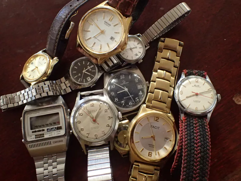 Div.armbandsur