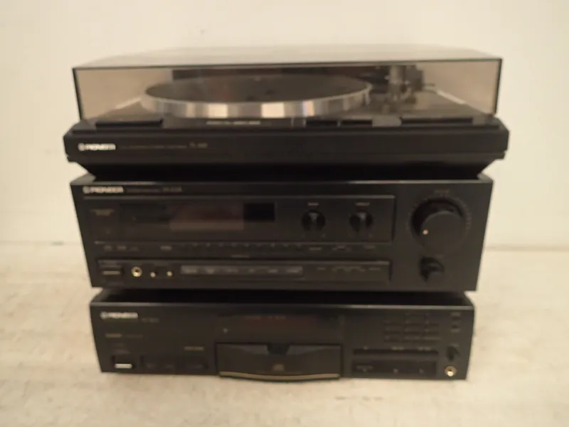 Stereo-delar   Pioneer  utan högtalare