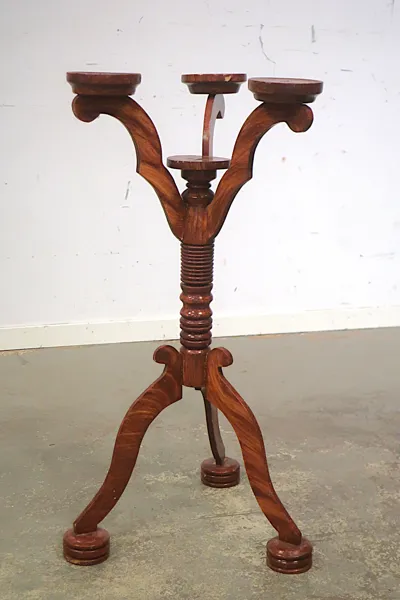 PIEDESTAL