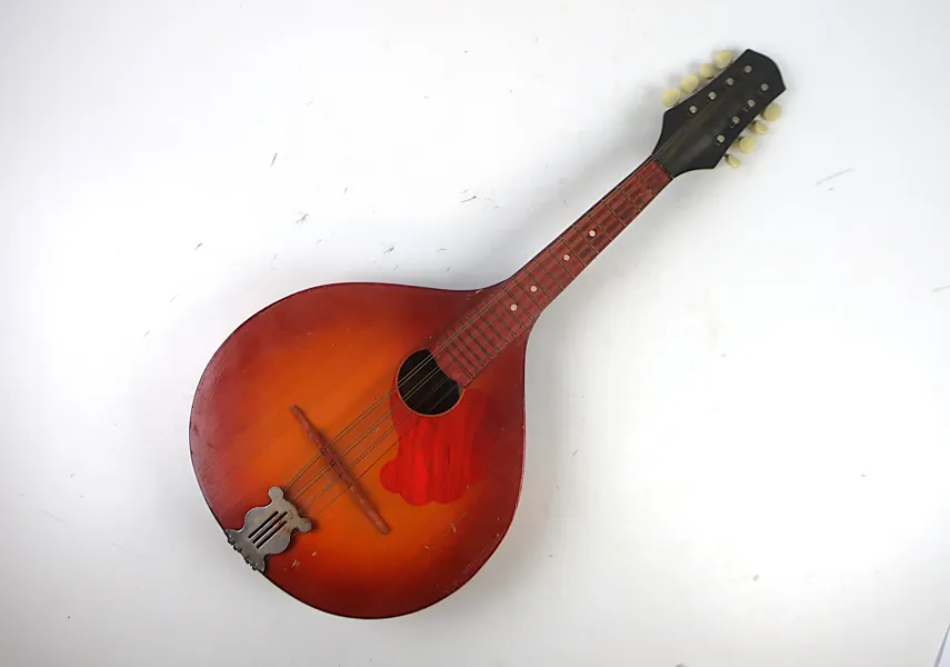 MANDOLIN. RYSSLAND