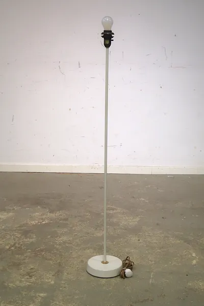 GOLVLAMPA MAE