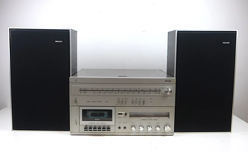 STEREO PHILIPS F1320 OCH HÖGTALARE
