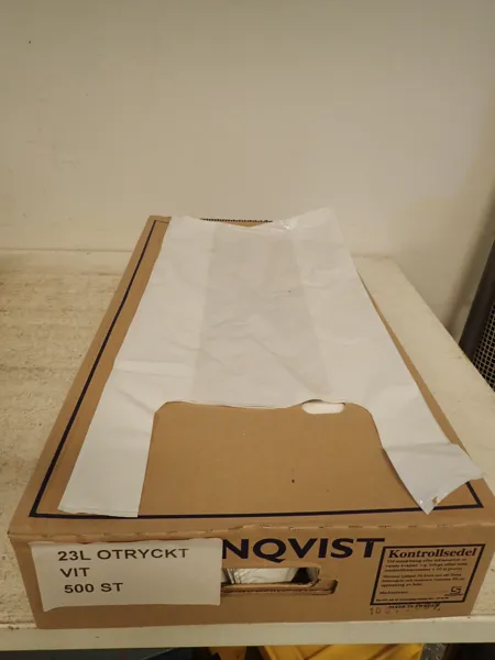 Plastkassar 23L 500st