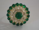 Ring 18k med oäkta stenar Vikt:7,2gr