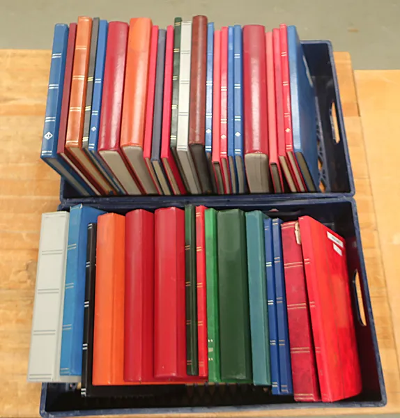38st FRIMÄRKSALBUM MED INNEHÅLL