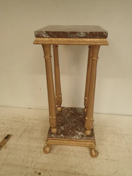Piedistal med stenskivor H:64cm