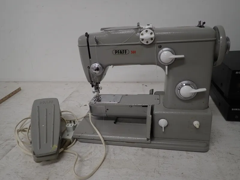 Symaskin Pfaff automat 360