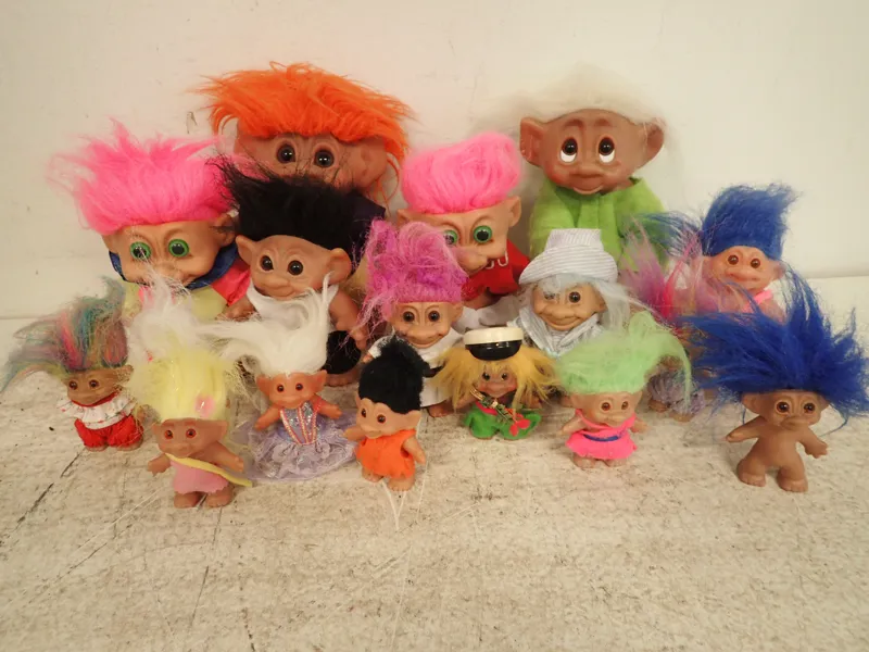 Parti med troll H:7-24cm