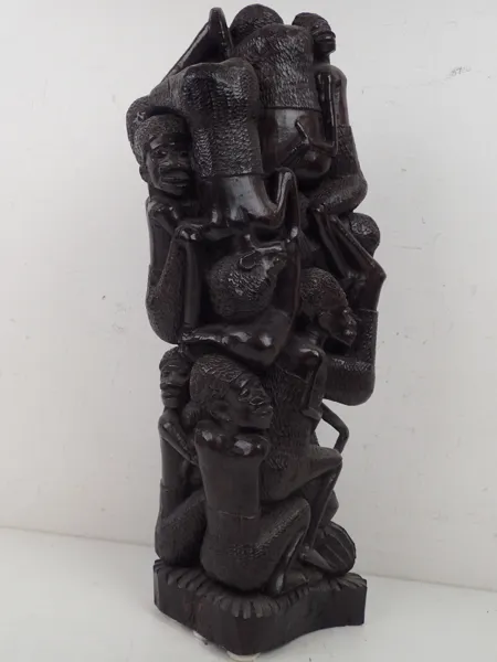 Skulptur i trä "Makonde" Livets Träd H:44cm