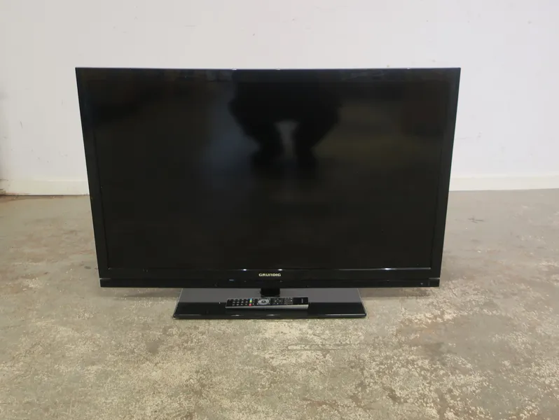TV GRUNDIG 40"