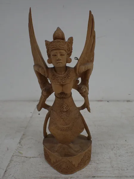 ORIENTALISK TRÄSKULPTUR