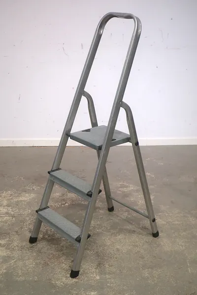 TRAPPSTEGE LEIHEIT