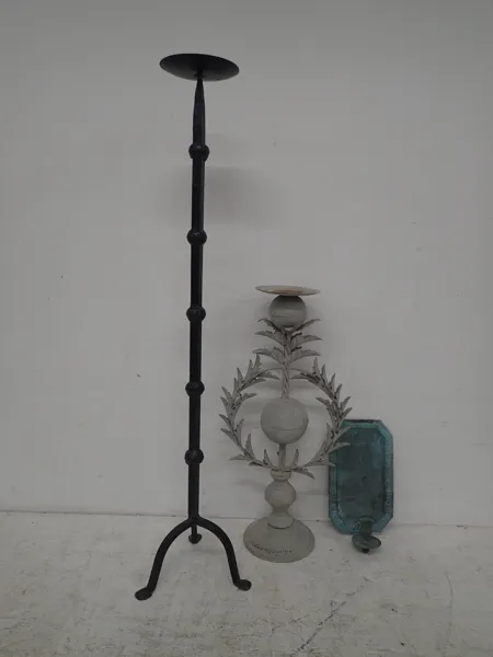 Ljusstakar i metall    H:26-91cm