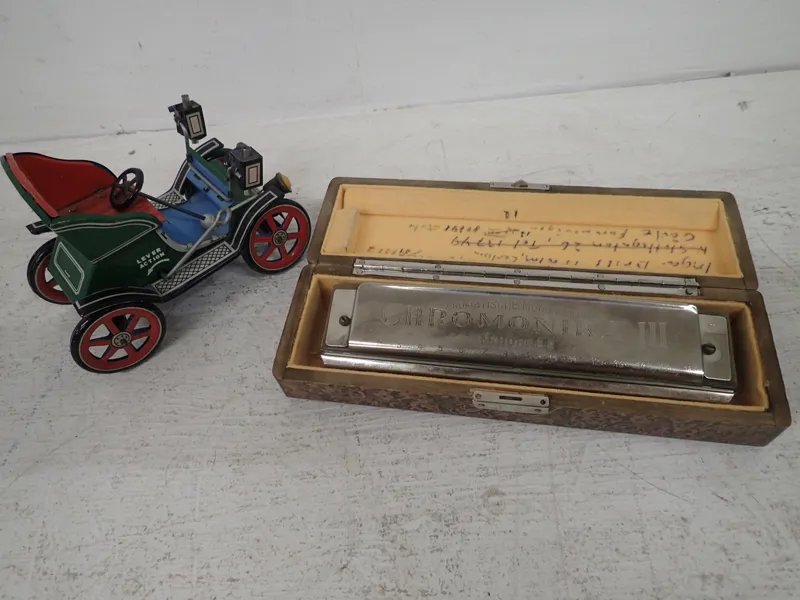 Plåtbil MT Japan,munspel Hohner