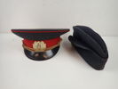 2 st MILITÄRA HUVUDBONADER