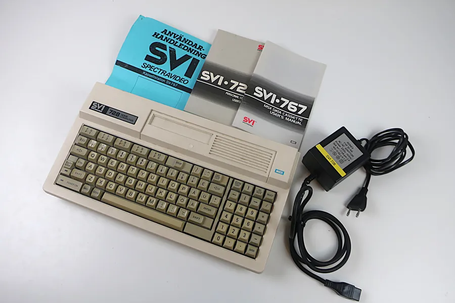 SPECTRAVIDEO SVI 728
