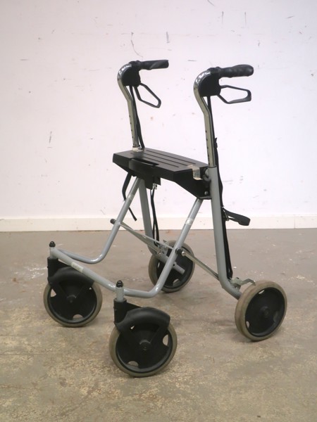 ROLLATOR. ETAC