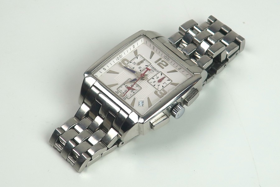 ARMBANDSUR "TISSOT 1853" DEFEKT