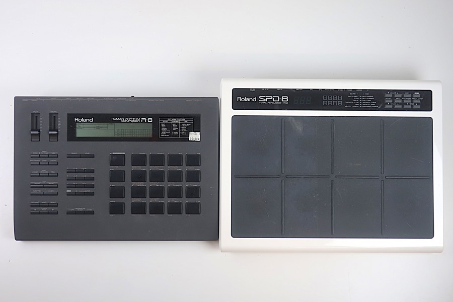 ROLAND R-8 OCH SPD-8. 