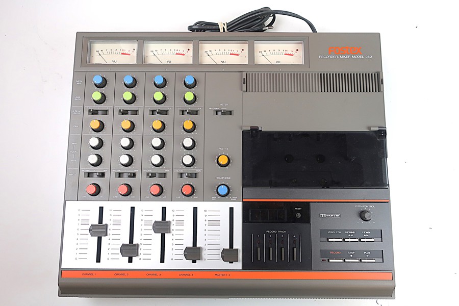 FOSTEX RECORDER/MIXER FÖR KASSETTBAND. MODEL 250. ORIGINALKARTONG