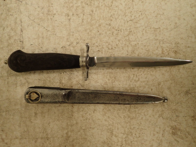 Kniv   omärkt   L:26cm