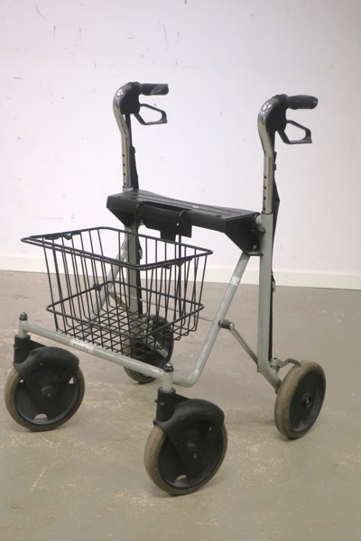 ROLLATOR ETAC