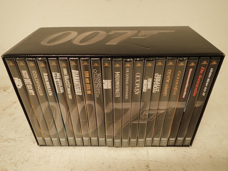 DVD-box med 20st James Bond