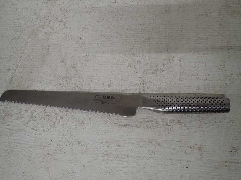 Brödkniv Global G-9 L:34cm
