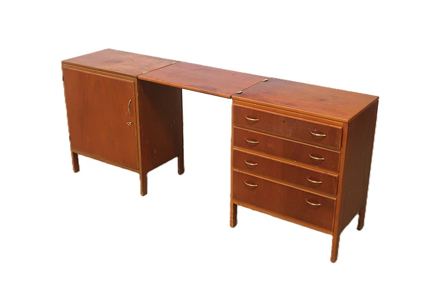 DAVID ROSÈN. SIDEBOARD/SMINKBORD. NK