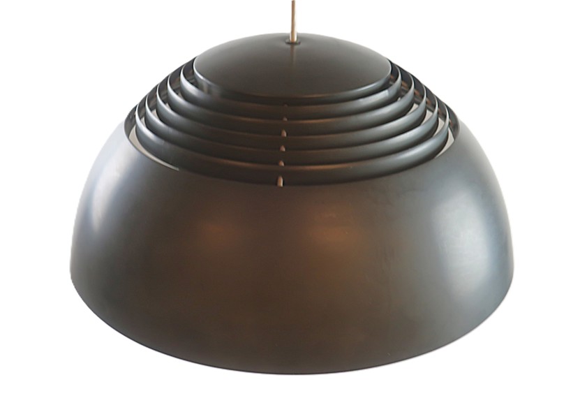 TAKARMATUR "AJ" ARNE JACOBSEN. LOUIS POULSEN DANMARK